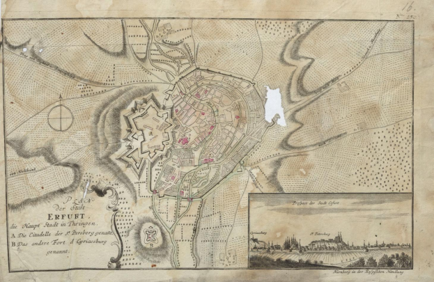 Detailierte alte Karte von Erfurt, Deutschland, zeigt Straßen, Gebäude und Sehenswürdigkeiten mit Text und Illustrationen auf altem Papier.