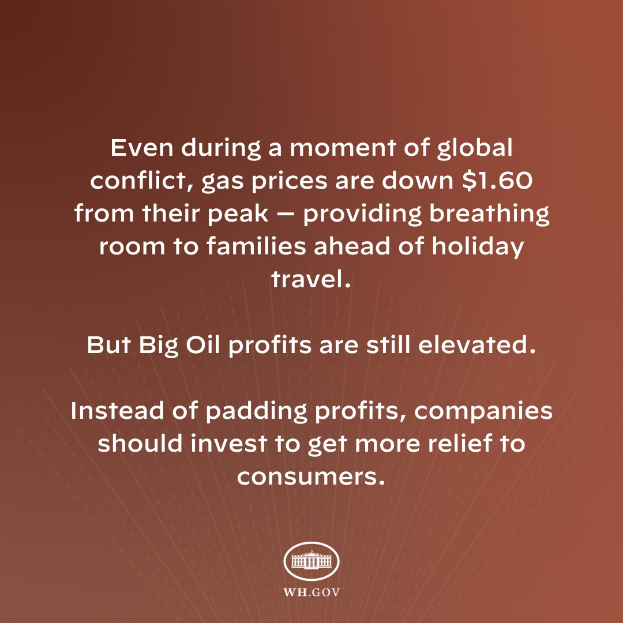 Ein brauner Hintergrund mit einer Aussage, dass die Gaspreise um $1.60 gesunken sind und Familien vor den Feiertagen eine Erleichterung bringen, während ein globaler Konflikt herrscht.