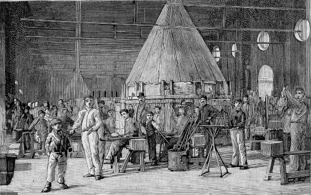 Eine Schwarz-Weiß-Zeichnung einer Gruppe von Menschen, die in einer 19. Jahrhundert-Fabrik arbeiten, wobei einige Werkzeuge halten und verschiedene Gegenstände herumliegen, und Text unten lesbar "19. Jahrhundert-Schmiede".