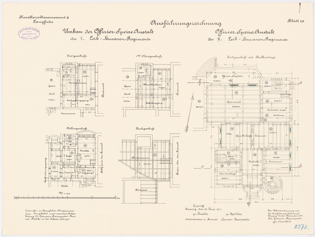 Schwarz-weißer architektonischer Grundriss des ehemaligen Bundeskanzleramts in der Bundesrepublik Deutschland, der detaillierte Layouts und Texte zeigt.
